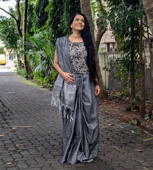 Aishwarya Narkar Grey Saree Look