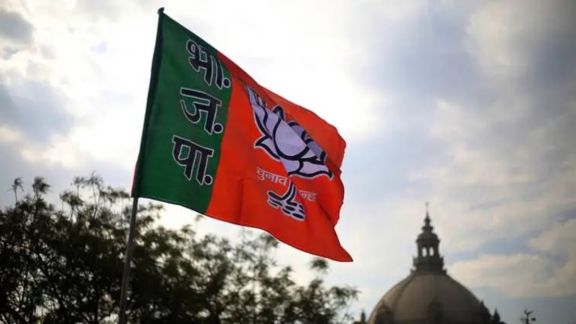 disciplined party bjp is on the verge of indiscipline