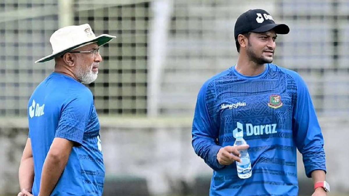 Bangladesh Coach: बांगलादेशी खेळाडूच्या श्रीमुखात लगावल्याने संघाच्या कोचची पदावरून हकालपट्टी, बांगलादेश क्रिकेट बोर्डाचा मोठा निर्णय