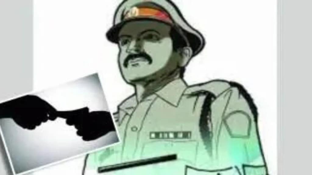 A senior police inspector was arrested by the anti corruption bureau navi Mumbai crime news