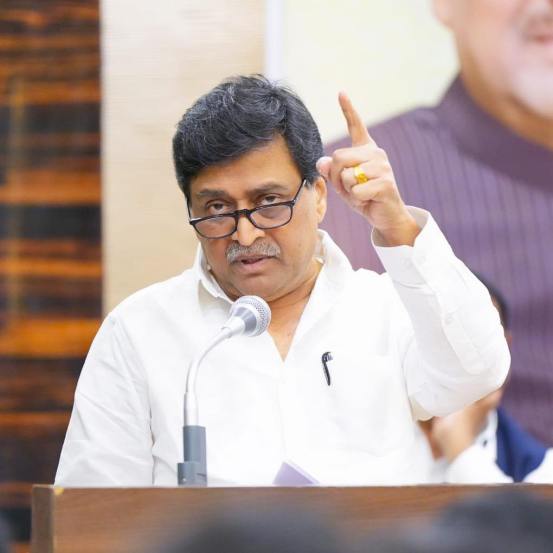 Maharashtra CM Names List and Tenures in Marathi