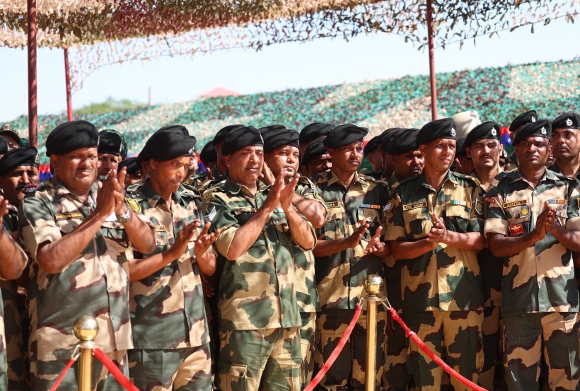 PM Modi Diwali Celebration With Army, pm modi diwali 2024, modi diwali celebration photos