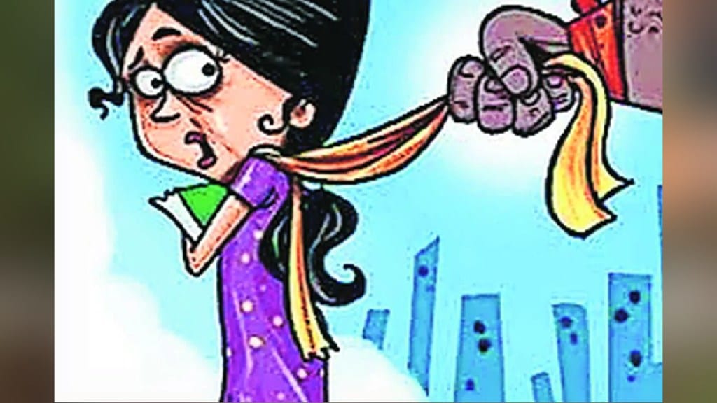 Women molested by scrap sellers in Sagaon Dombivli