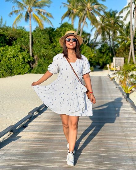 Hina Khan Maldives Vacation