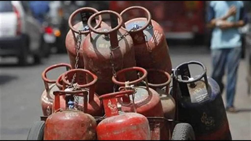 Commercial LPG Cylinder Price Hike by Rs 48.50