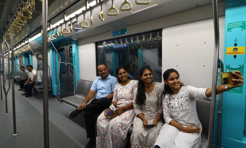 Mumbai Metro 3 Aarey JVLR Station Bandra Kurla Complex