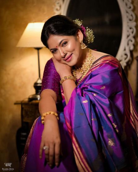 Navratri 2024 Actress Purple Saree Look