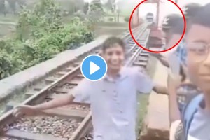 Shocking video taking a selfie with a running train puts a boy in danger shocking video