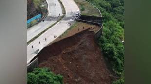 Mumbai Goa highway hit by rain, Mumbai Goa highway,