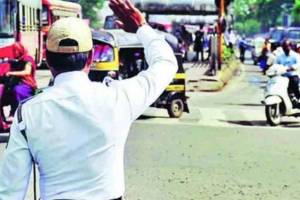 traffic on Solapur road, Fatimanagar Chowk, Signal off at Fatimanagar Chowk, pune,