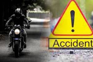 college youth died, bullet hit the divider in pune,