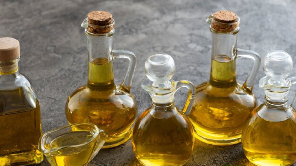 Refined Oil Vs Cold Pressed Oil: Which Is Healthier For Cooking? know everything health tips