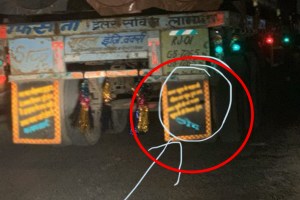 Funny slogan written behind indian trucks Photo goes viral on social media