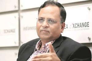 delhi court grants bail to satyendar jain