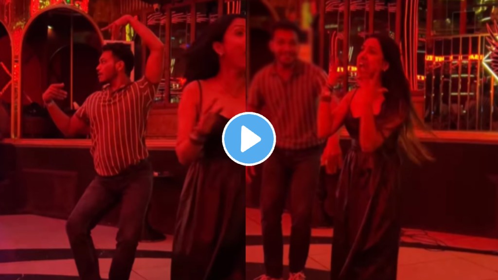 Boy Amazing dance on song Aaj Ki Raat Maza Husn Ka Aankhon Se Lijiye video viral on social media