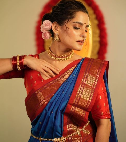 Priya Bapat Blue Paithani Nauvari Saree