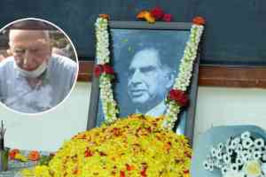 Ratan Tata Brother at His Funeral