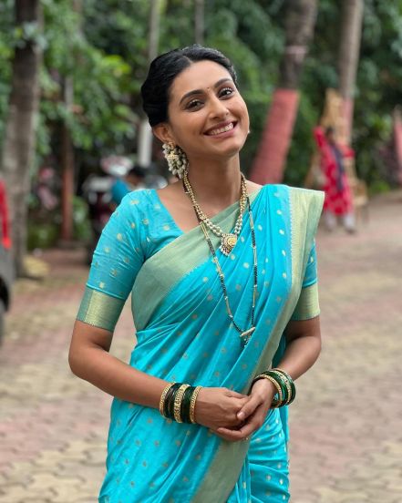 Reshma Shinde Sky Blue Nauvari Saree