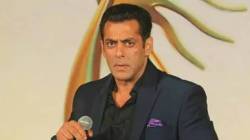 Salman Khan Rash Driving : “मी सलमान खान आहे” म्हणत दबंग खानने चालवली होती फूटपाथवर गाडी, पोलिसांनी थांबवल्यावर…; सहकलाकाराने सांगितला जुना किस्सा!