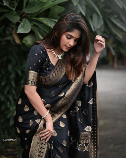 Samruddhi Kelkar Photos