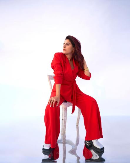 Isha talwar photos, isha talwar new look, isha talwar navratri photoshoot