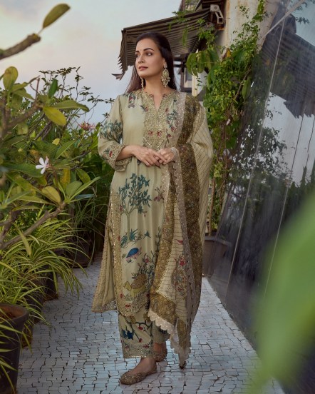 dia mirza new look