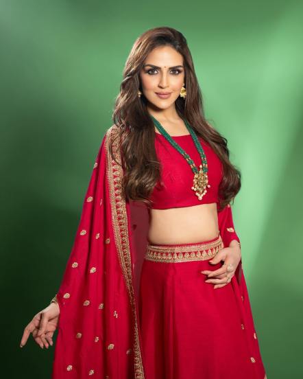 esha deol Navratri photos, esha deol new photos on Instagram, 