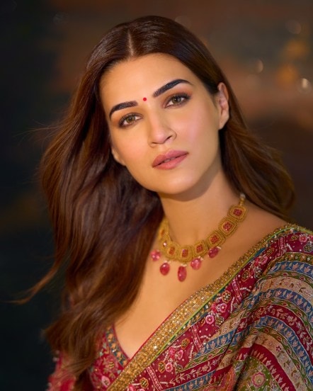 Kriti Sanon saree look 