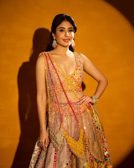 Kritika Kamra Lehanga Look, navratri look,