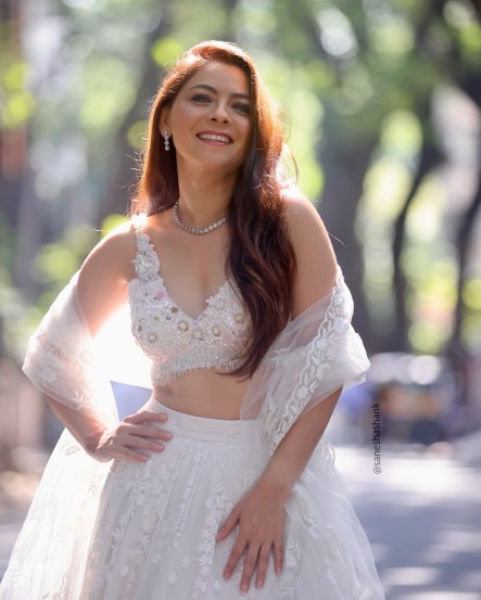 sonalee kulkarni white lehenga look