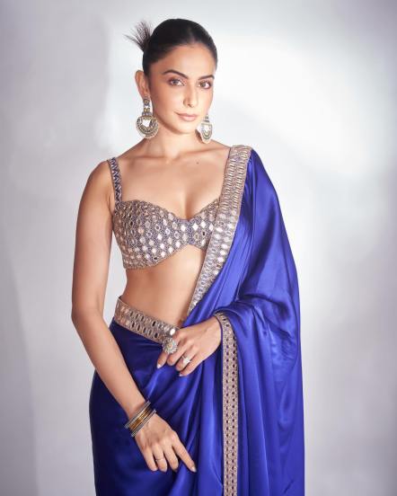 Rakul Preet Singh Diwali look, Rakul Preet Singh s Diwali look in a beautiful blue saree