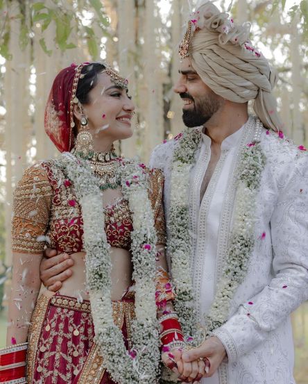 Surbhi Jyoti Sumit Suri wedding photo