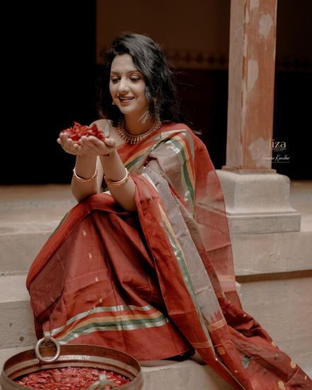 Tejashri Pradhan Saree Look Diwali 2024