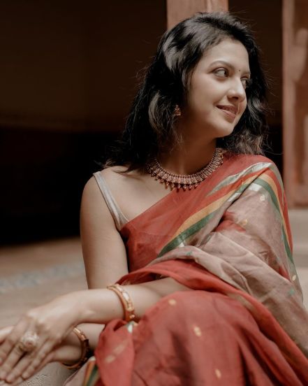 Tejashri Pradhan Saree Look Diwali 2024