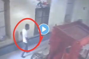 Shocking CCTV Footage: Thief Steals Kali Mata Crown from Jeshoreshwari Kali