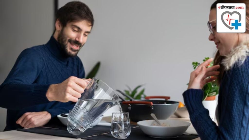 Drinking water with food