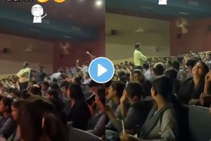 Hilarious School Days Video: students were dancing when teacher looked back watch what happen