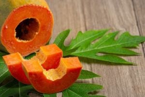 Papaya Leaf Water Benefits in Marathi