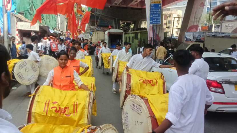 Aditya Thackeray's supporters gathered before his filling the nomination form Worli Assembly