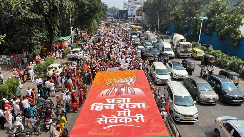 Chandrakant patil, BJP candidate from Kothrud constituency, road show on his way to filing nominations, maharashtra assembly elections