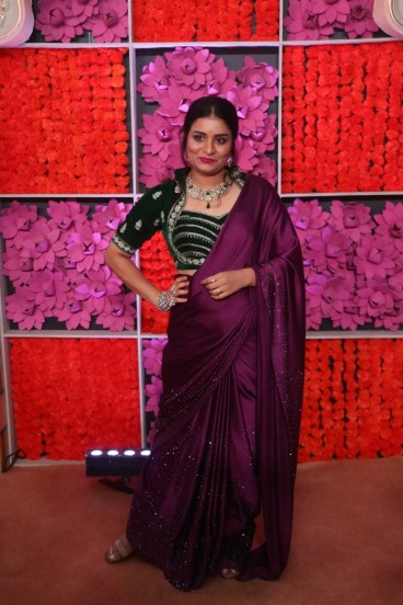 Zee Marathi Award 2024 Red Carpet Look