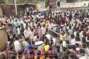 dead man cremated in front of golegaon gram panchayat in sillod