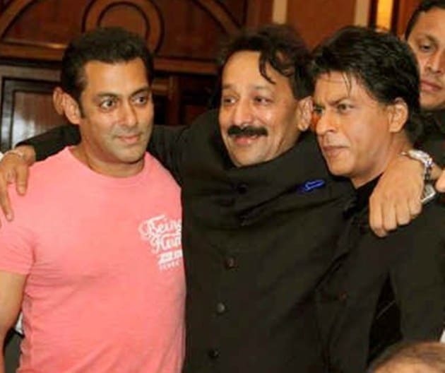 baba siddique arrange grand iftar party for bollywood celebrity