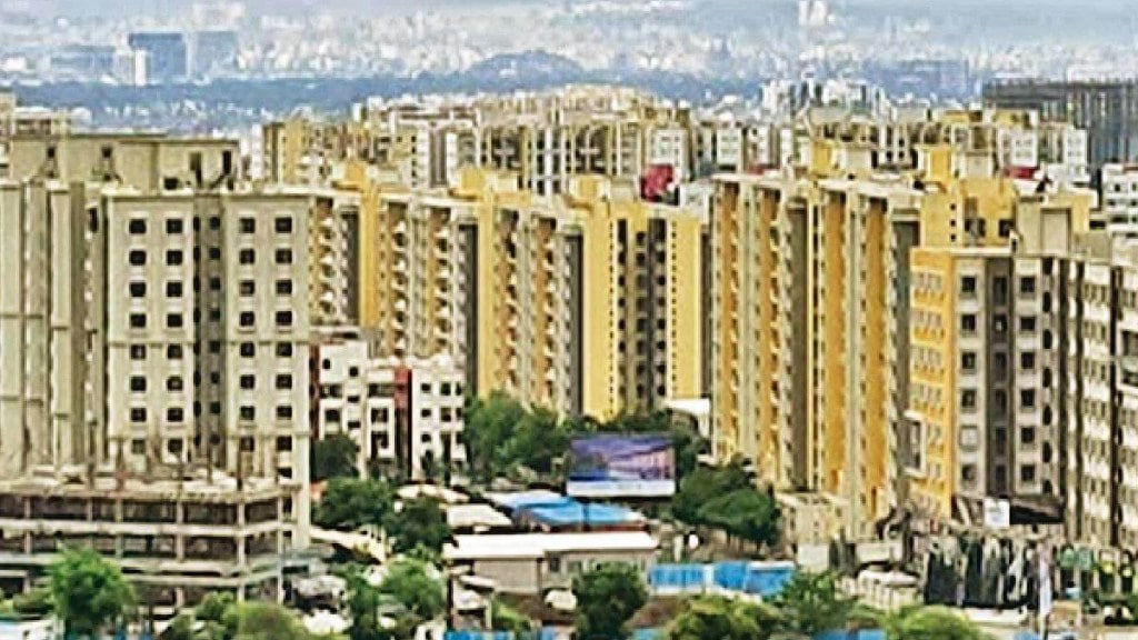 Loksatta vasturang Skyscrapers are preferred in Pune news