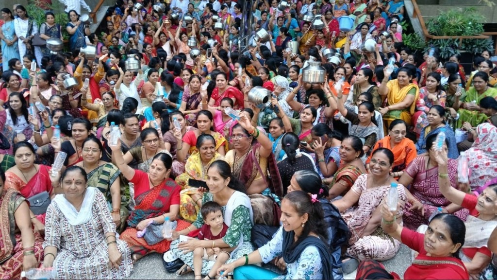 nashik protest for drinking water