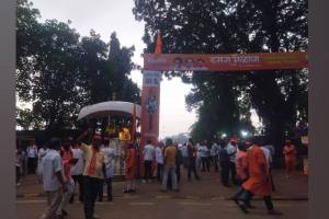 Cloudy weather in Dadar rain during Dussehra melava in shivaji park