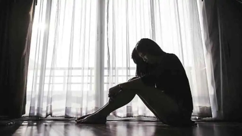 number of people thinking about suicide due to depression is increasing