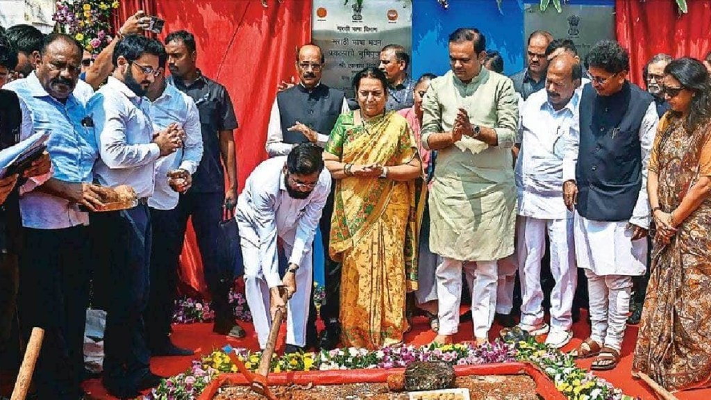 Loksatta sattakaran Proclamation by Chief Minister Eknath Shinde during Bhoomipujan of Marathi Bhasha Bhavan print politics news