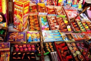 pune police crack down on illegal firecracker sales