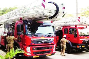 A decision to examine scholars in the city pune Municipal Commissioner order to fire brigade